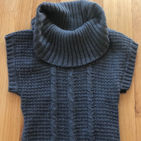 Cowl neck longer sweater - Picture 3 of 12